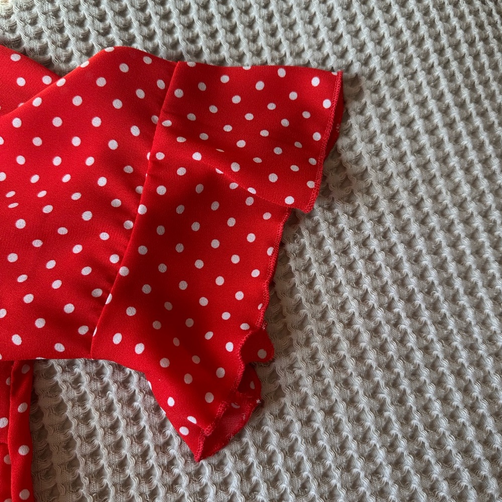 Red Polka Dot Womens Cinched Top Size Medium Bell Sleeve Ruffle Waist Feminine - Picture 6 of 8